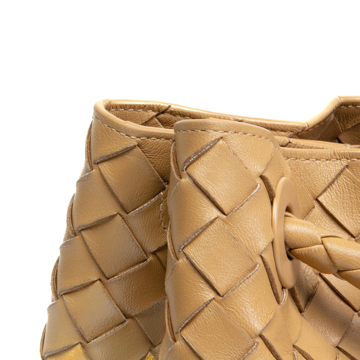 Bottega Veneta Medium Andiamo Bag Dark Praline - Outlet Final Sale