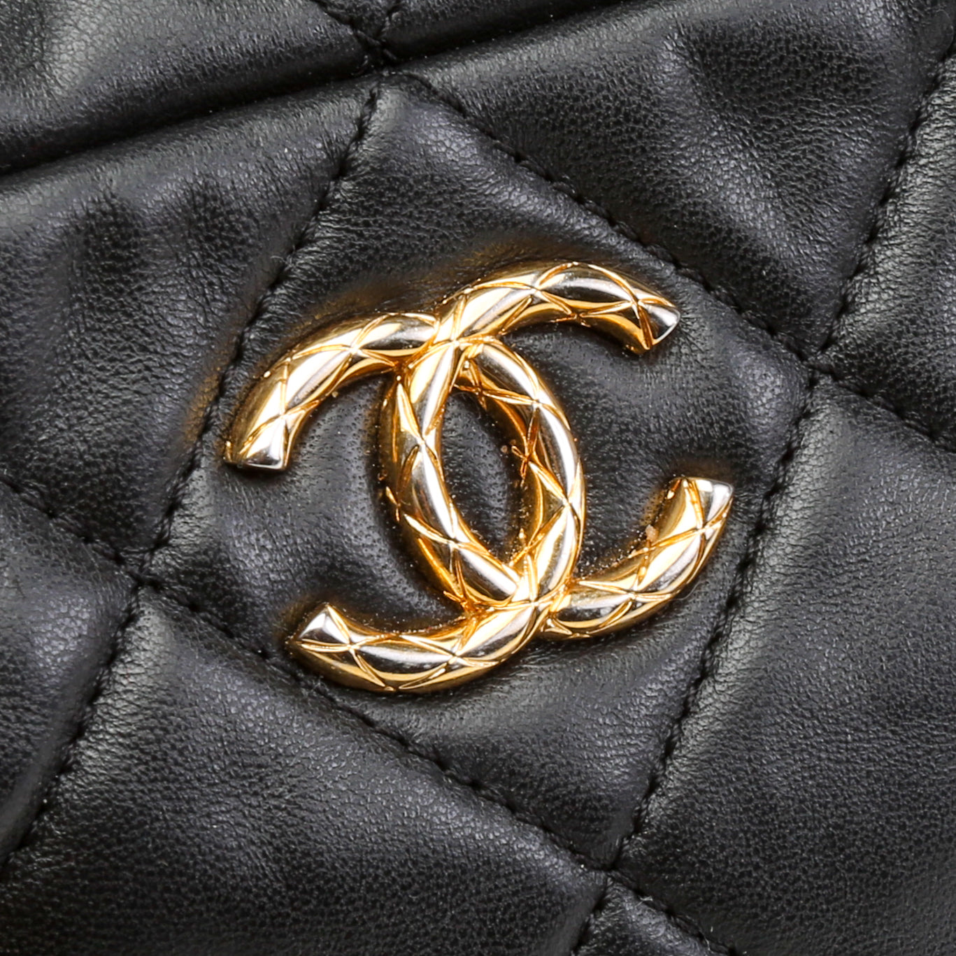 CHANEL CC Jewel Camera Bag - Black