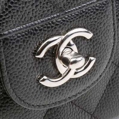 CHANEL Caviar Classic Jumbo Double Flap - Black