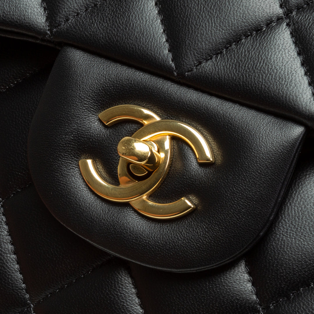 CHANEL Classic Lambskin Jumbo Double Flap - Black