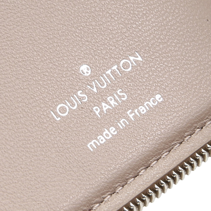 LOUIS VUITTON Mahina Zippy Compact Wallet - Turtledove