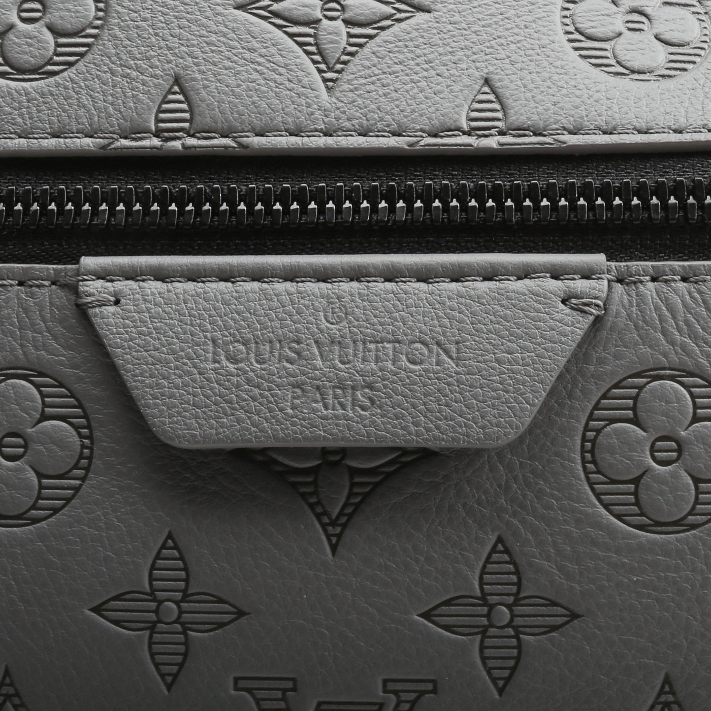 LOUIS VUITTON Discovery Backpack - Anthracite Gray