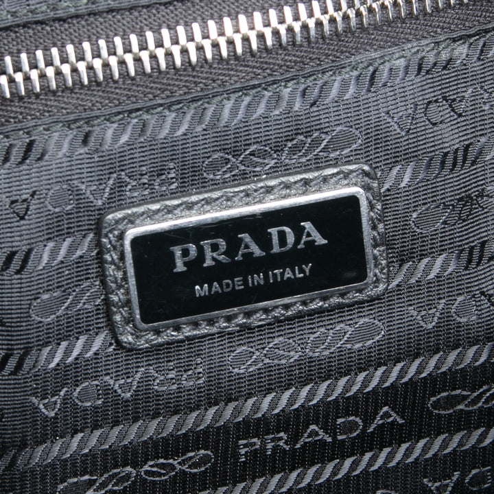 Prada geprägter Logo Messenger - Schwarz